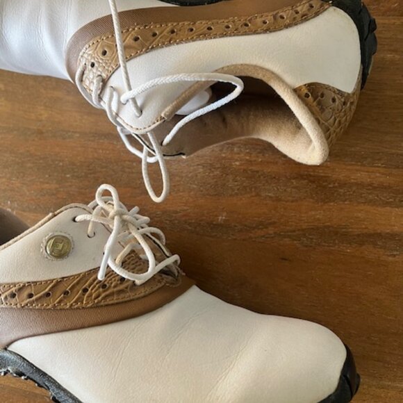 FOOTJOY WOMENS LOPRO COLLECTION GOLF SHOES WHITE/TAN SIZE 6.5 MODEL#93926 - Picture 4 of 9